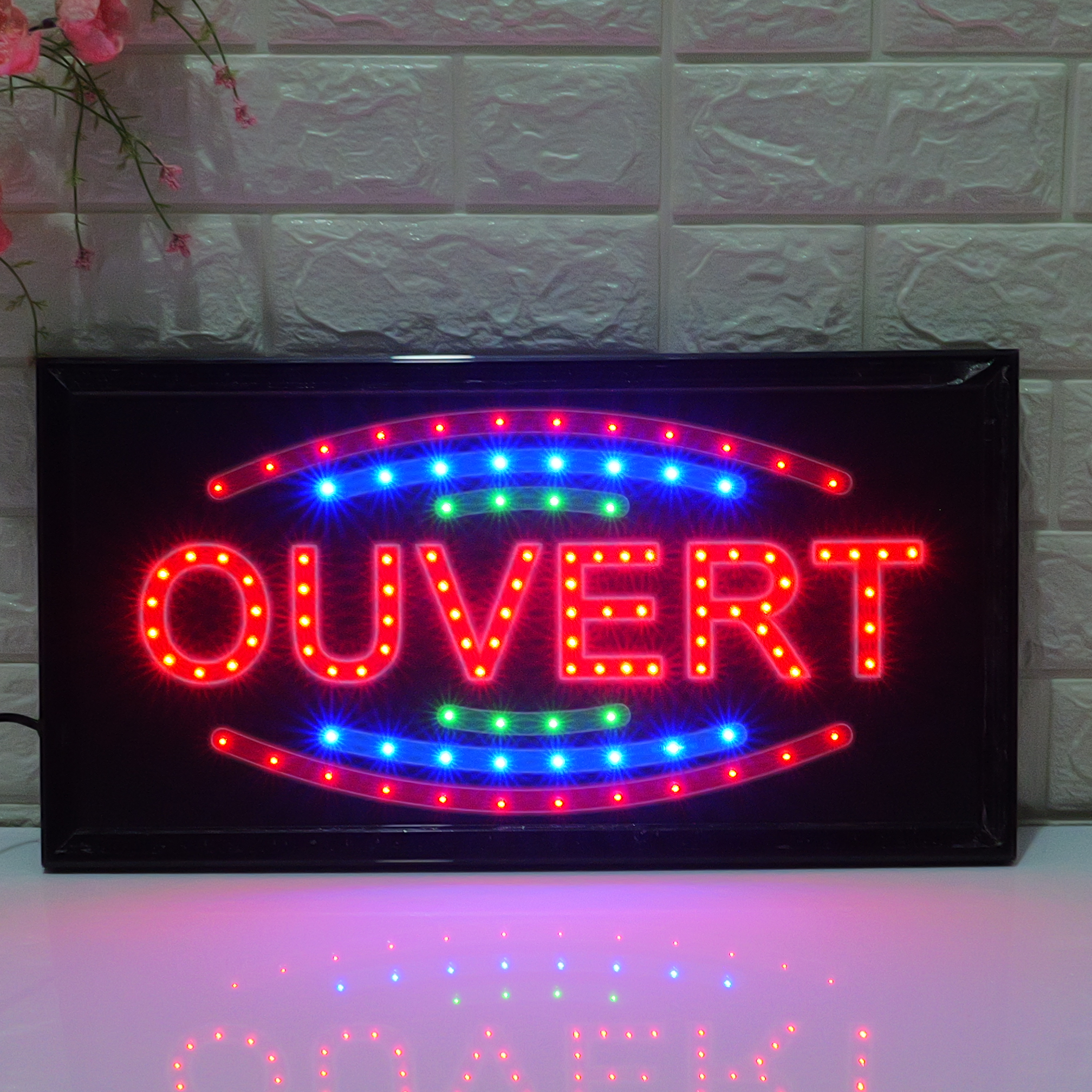 LED Sign "OUVERT" - French Open Sign for Storefronts & Businesses